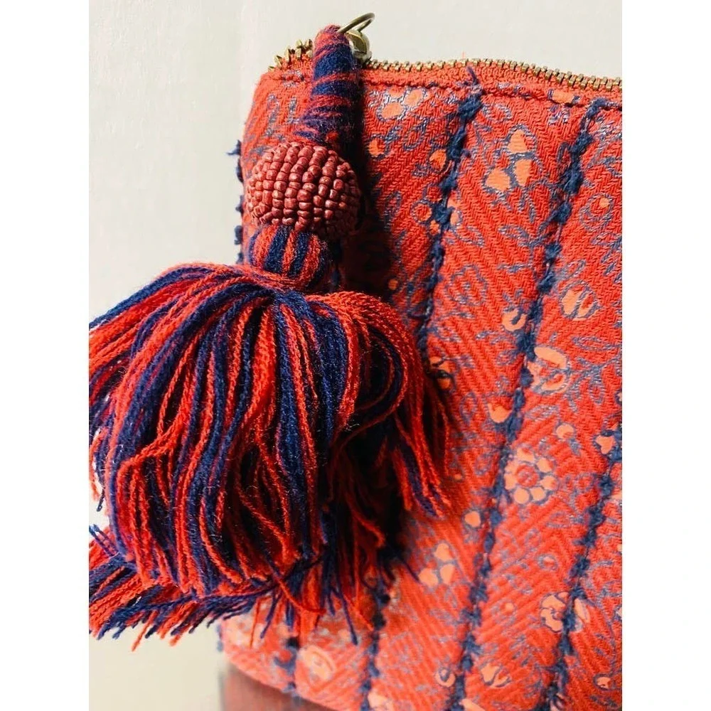 Universal Thread Makeup Bag